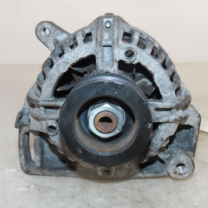 Alternateur occasion  Renault TWINGO II (CN0_) 1.2 16v (cn04, cn0a, cn0b) (2007-2014) 3 portes   8200519296  1