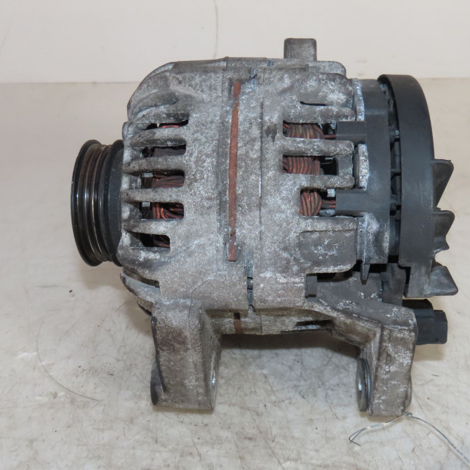 Alternateur occasion  Renault TWINGO II (CN0_) 1.2 16v (cn04, cn0a, cn0b) (2007-2014) 3 portes   8200519296  5