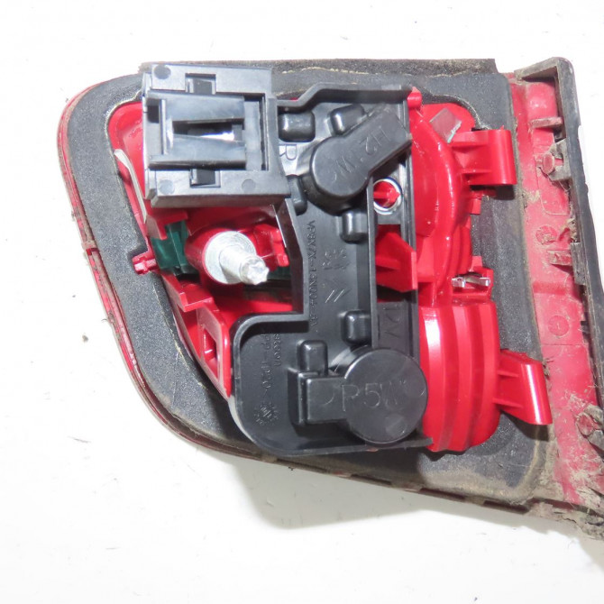 Feu arrière intérieur droit occasion  Citroën C5 III (RD_) 1.6 hdi 110 (2008)   6350JQ  2