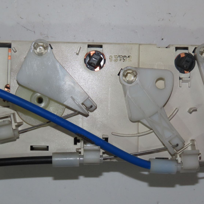 Commande de chauffage occasion  Renault TWINGO I (C06_) 1.2 (c066, c068) (1996-2007) 3 portes   7701049963  3