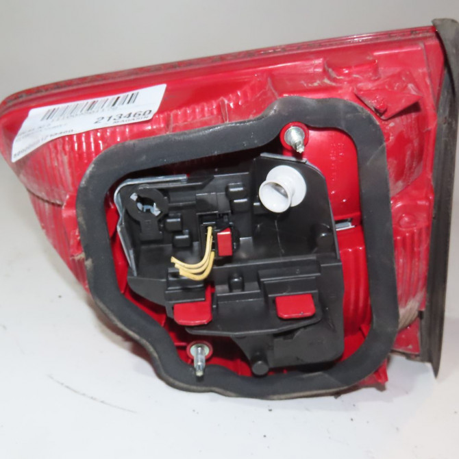 Feu arrière intérieur droit occasion  Volkswagen vw TOURAN (1T3) 1.6 tdi (2010-2015) 5 portes   1T0945094A  2