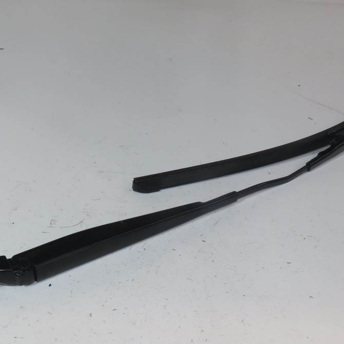 Bras essuie-glace avant gauche occasion  FORD MUSTANG   2634156  1