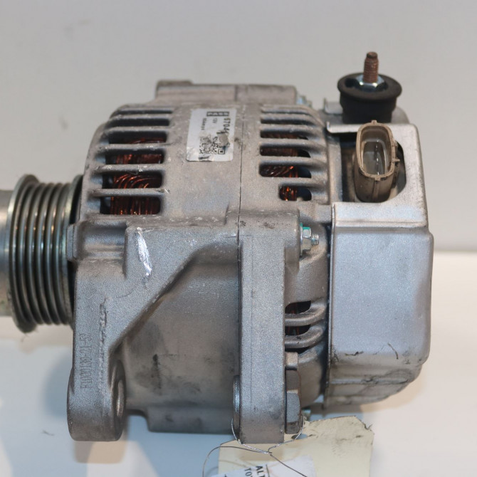 Alternateur occasion  Toyota YARIS (_P1_) 1.4 d-4d (nlp10_) (2001-2005)   2706033040  4