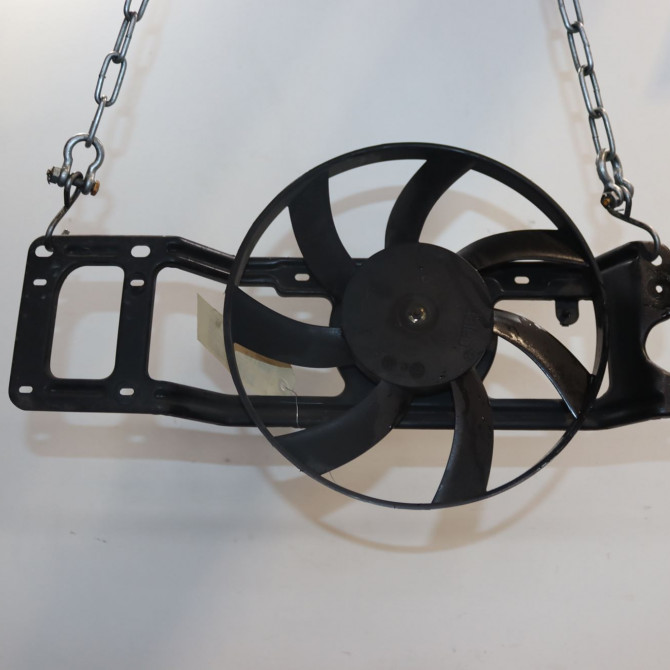 Moteur ventilateur radiateur occasion  Renault CLIO II (BB_, CB_) 1.2 (bb0a, bb0f, bb10, bb1k, bb28, bb2d, bb2h, cb0a,... (1998-2010) 5 portes   7701050677  1