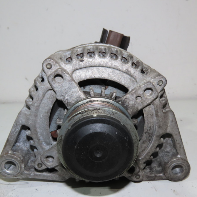 Alternateur occasion  Opel CORSA E (X15) 1.4 turbo (08, 68) (2014-2019)   13585666  1