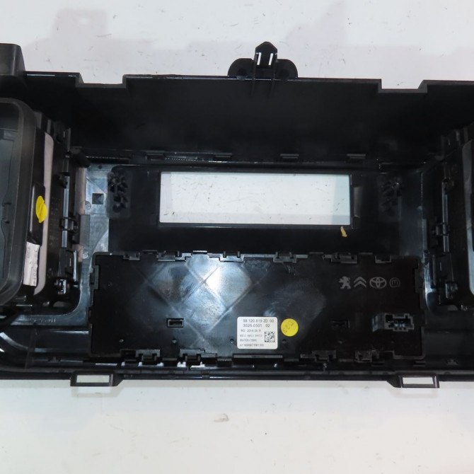 Autoradio occasion  Peugeot EXPERT Camionnette (V_) 1.6 bluehdi 115 (2016)   98120819ZD  2