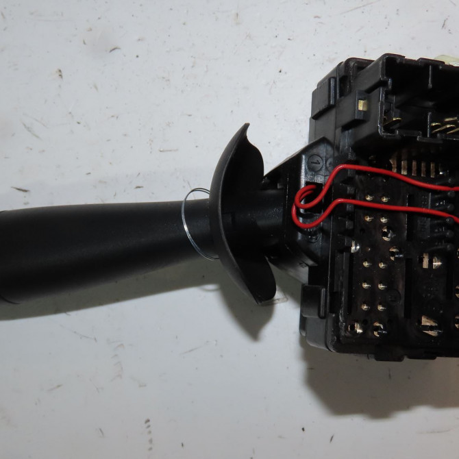 Commande essuie glace occasion  Dacia SANDERO II 1.2 (2012)   681729859R  2