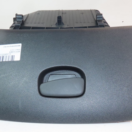 Boite à gants occasion  Renault CLIO IV (BH_) 0.9 tce 75 (bhnp) (2018)   681085028R 