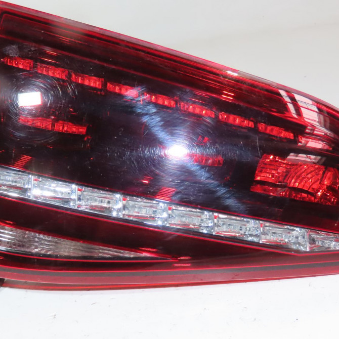 Feu arrière interieur gauche occasion  Volkswagen vw GOLF VII (5G1, BQ1, BE1, BE2) 2.0 gti clubsport (2016-2017)   5G0945307D  1