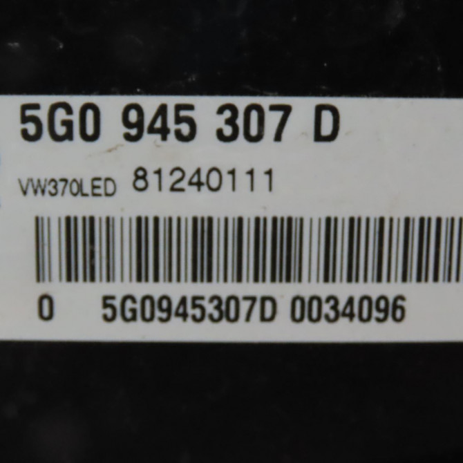 Feu arrière interieur gauche occasion  Volkswagen vw GOLF VII (5G1, BQ1, BE1, BE2) 2.0 gti clubsport (2016-2017)   5G0945307D  3