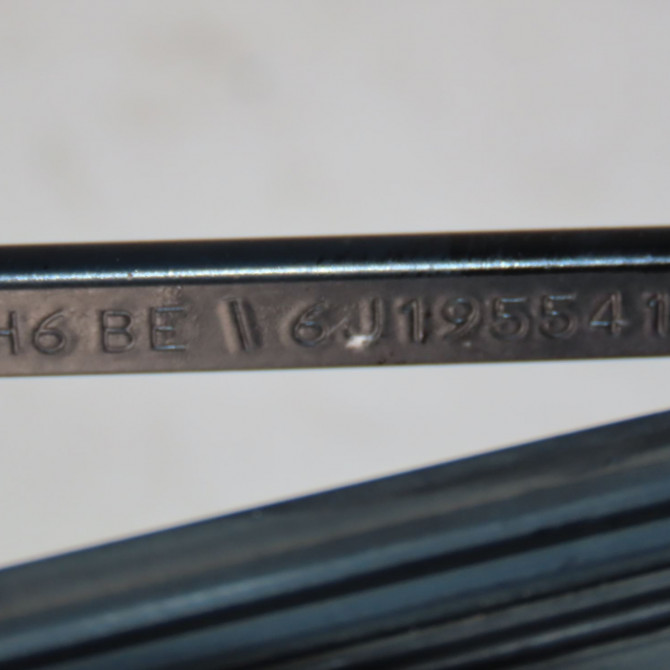 Bras essuie-glace avant droit occasion  Seat IBIZA IV (6J5, 6P1) 1.2 tdi (2010-2015)   6J1955410  2