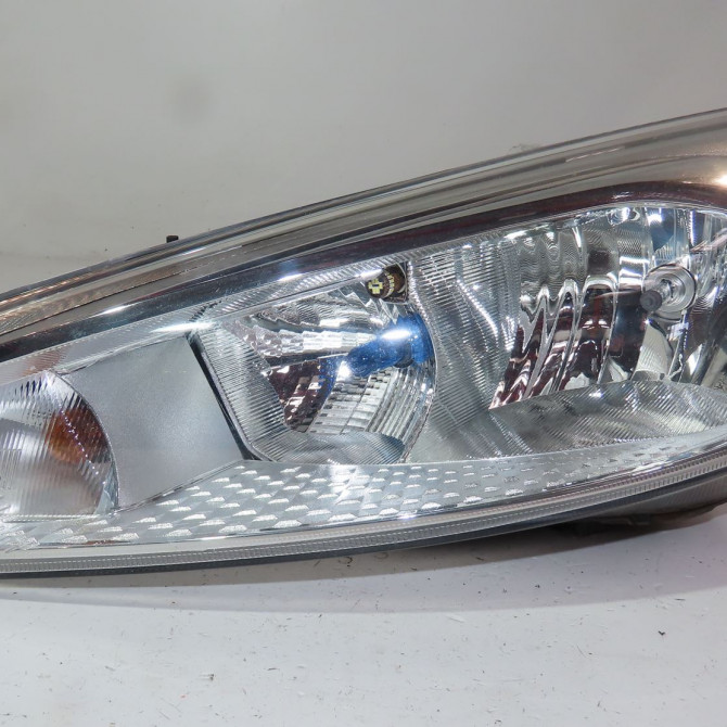 Phare gauche occasion  Ford FOCUS III 1.5 tdci (2014-2017)   2060618  1