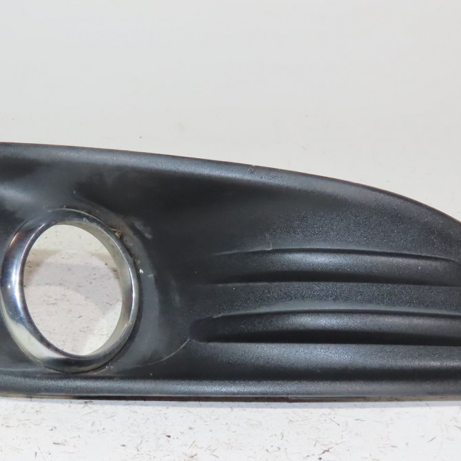 Grille d pare-choc av occasion  Ford FIESTA VI (CB1, CCN) 1.5 tdci (2012-2017)   1840418  1