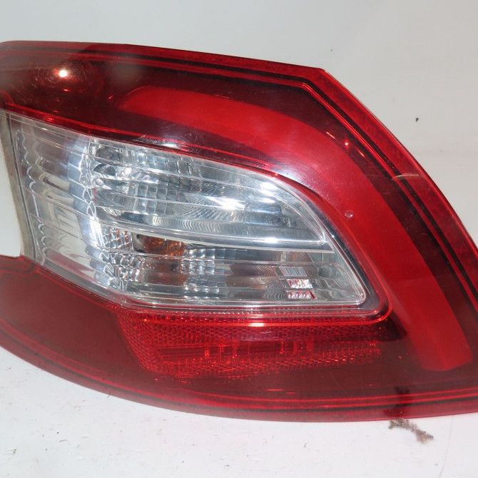 Feu arrière gauche occasion  Peugeot 308 II (LB_, LP_, LW_, LH_, L3_) 1.6 hdi / bluehdi 115 (2013-2021) 5 portes   9677817680  1