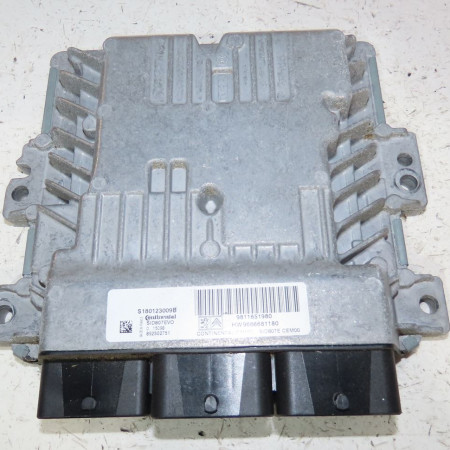 Calculateur moteur occasion  Citroën C4 II (NC_) 1.6 hdi 115 (2012)   9811651980 