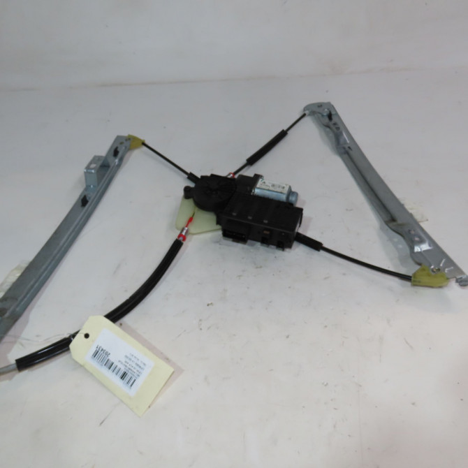 Mecanisme + moteur lève-glace avant droit occasion  Citroën C4 GRAND PICASSO I (UA_) 1.6 hdi 110 (2010-2013)   9222CT  1