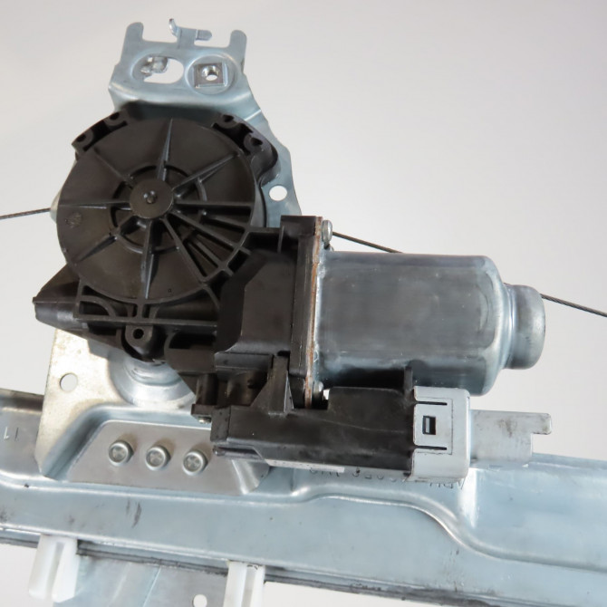 Mecanisme+moteur leve-glace avg occasion  Peugeot 207/207+ (WA_, WC_) 1.4 16v (2006-2013)   9221FT  3