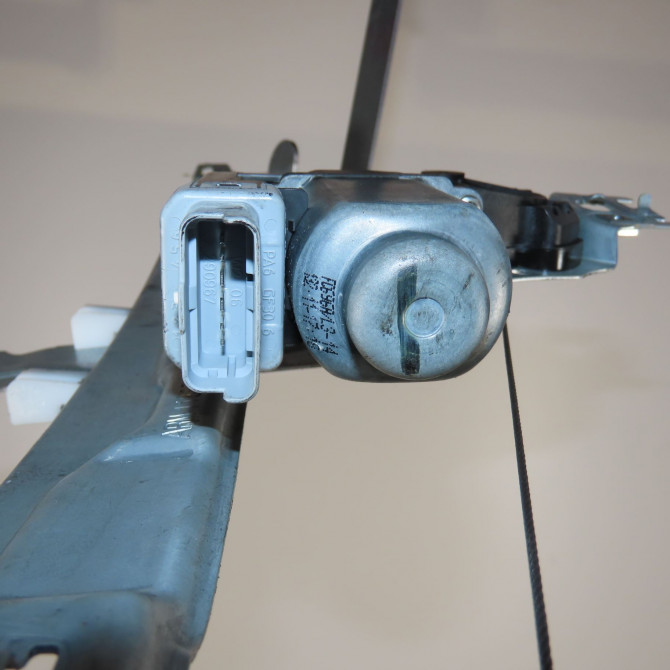 Mecanisme+moteur leve-glace avg occasion  Peugeot 207/207+ (WA_, WC_) 1.4 16v (2006-2013)   9221FT  4