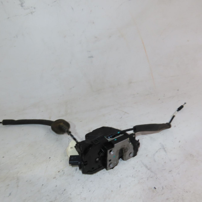 Serrure porte arg occasion  Renault TWINGO III (BCM_, BCA_) 1.0 sce 70 (2014) 5 portes   825035560R  3