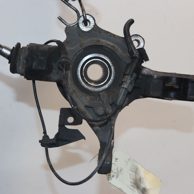 Fusee avd occasion  Peugeot RCZ 2.0 hdi (2010-2015)   3647C4  2