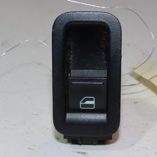 Commande lève-glace porte avant droite occasion  Volkswagen vw POLO V (6R1, 6C1) 1.2 tdi (2009) 5 portes   7L6959855BREH  1