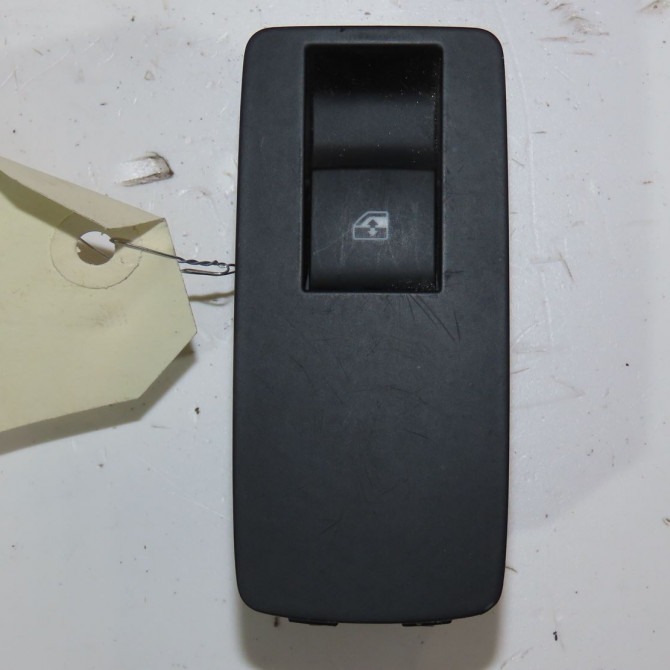 Commande leve-glace porte arrière droite occasion  Opel INSIGNIA A A trois volumes (G09) 2.0 cdti (69) (2013-2017)   13301889  1