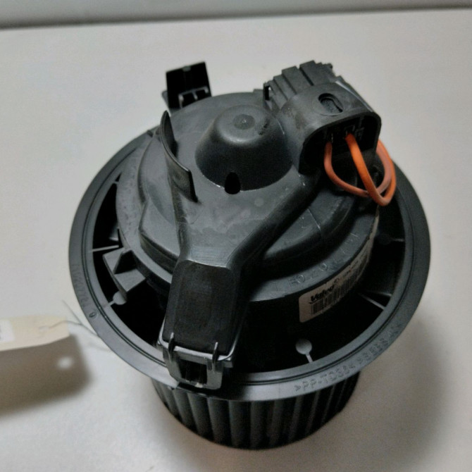 Moteur ventilateur chauffage occasion  Renault CLIO IV (BH_) 1.2 tce 120 (bhau) (2016)   272101005R  3