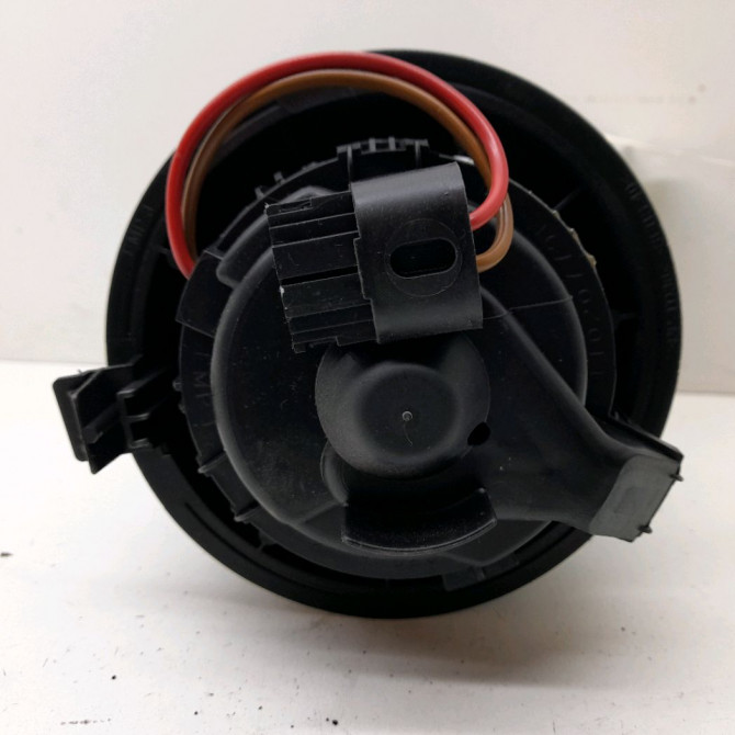 Moteur ventilateur chauffage occasion  Renault CLIO IV (BH_) 1.5 dci 75 (2012) 5 portes   272101005R  4