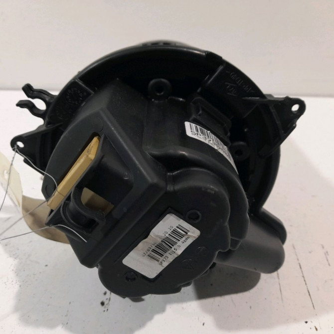 Moteur ventilateur chauffage occasion  Renault CLIO IV (BH_) 1.5 dci 75 (2012) 5 portes   272101005R  3