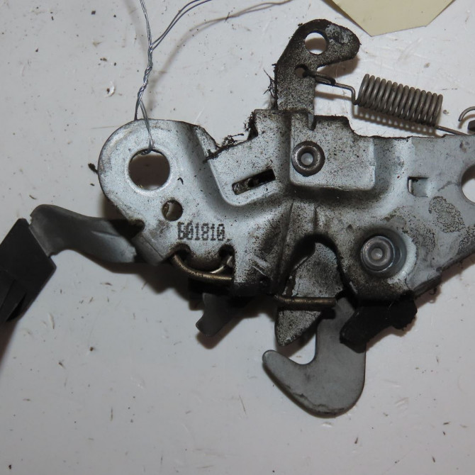 Serrure capot occasion  Citroën C3 I (FC_, FN_) 1.1 i (2002) 5 portes   793482  2