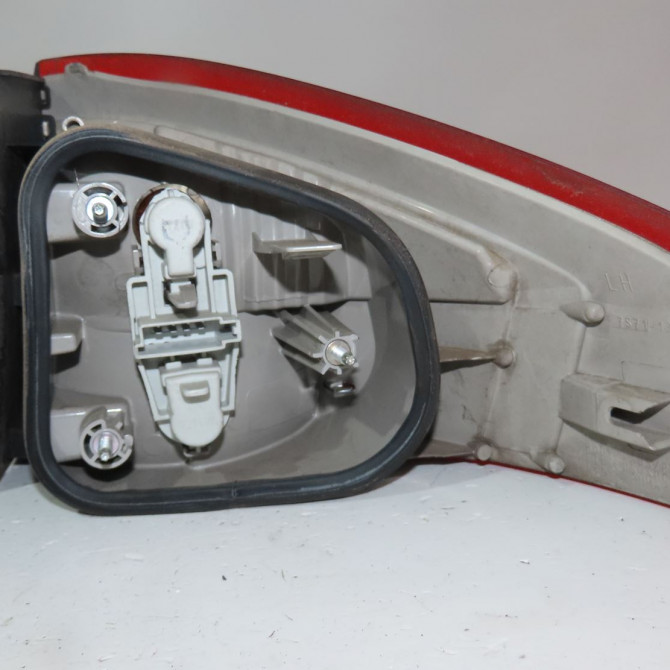 Feu arrière gauche occasion  Ford MONDEO IV (BA7) 2.0 tdci (2007-2015)   1523738  2