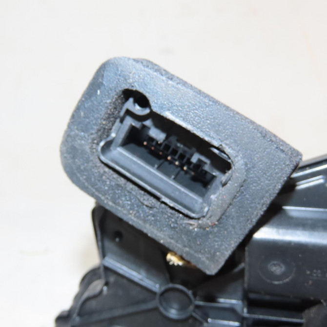 Serrure porte avg occasion  Skoda KODIAQ (NS7, NV7, NS6) 2.0 tdi (2016)   5TB837015E  3