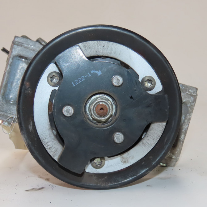 Compresseur air conditionne occasion  Volkswagen vw POLO V (6R1, 6C1) 1.2 tdi (2009) 5 portes   5N0820803  3