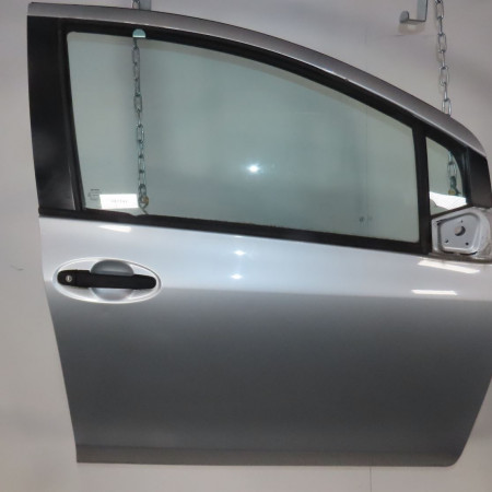 Porte avant droite occasion  Toyota YARIS (_P9_) 1.0 vvt-i (ksp90_) (2005-2011) 5 portes   670010D170 