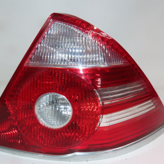 Feu arrière droit occasion  Ford MONDEO III (B5Y) 2.0 tdci (2001-2007) 5 portes   1464086  1