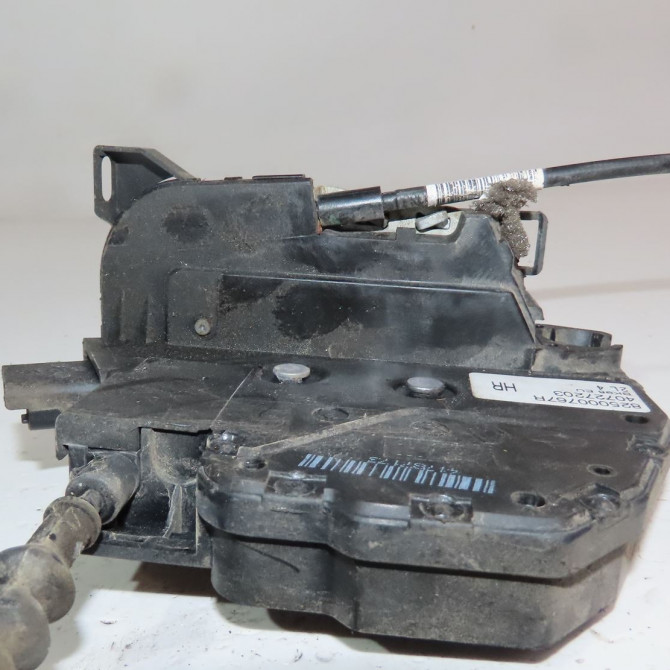 Serrure porte ard occasion  Renault CLIO IV (BH_) 1.5 dci 75 (2012) 5 portes   825000767R  2