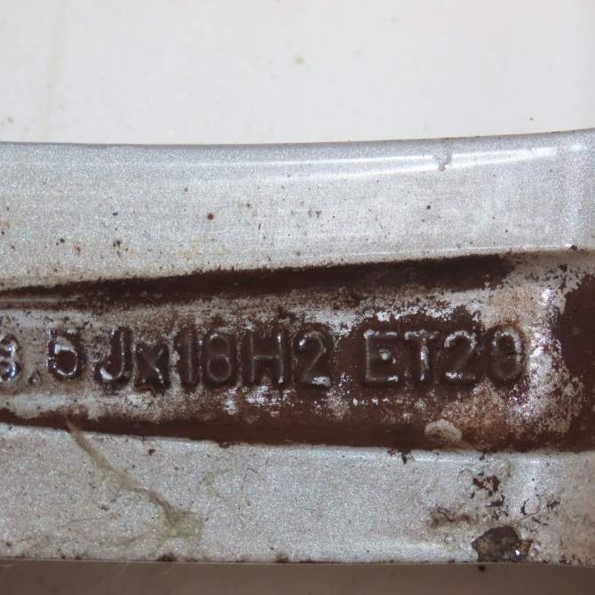 Jante aluminium occasion  Audi A5 (8T3) 2.7 tdi (2007-2012)   8T0601025E  2