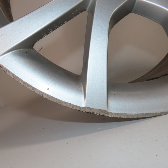 Jante aluminium occasion  Audi A5 (8T3) 2.7 tdi (2007-2012)   8T0601025E  5