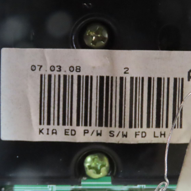 Commande lève-glace porte avant gauche occasion  Kia PRO CEE'D (ED) 1.6 crdi 115 (2008-2012)   935701H021EQ  3