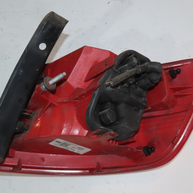 Feu arrière gauche occasion  Audi A6 C6 Avant (4F5) 2.0 tdi (2005-2008)   4F9945095H  2