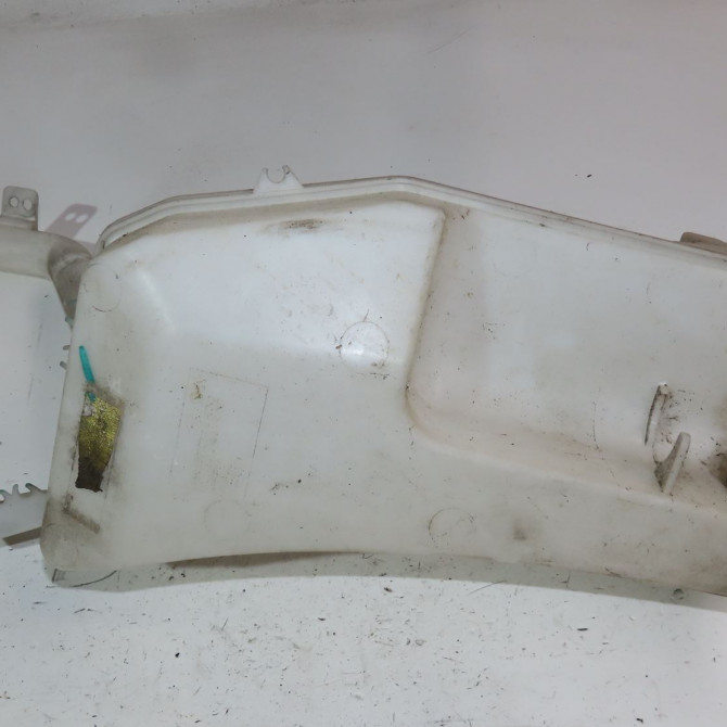 Reservoir lave-glace avant occasion  Renault CLIO IV Grandtour (KH_) 1.5 dci 75 (2013)   289104294R  1