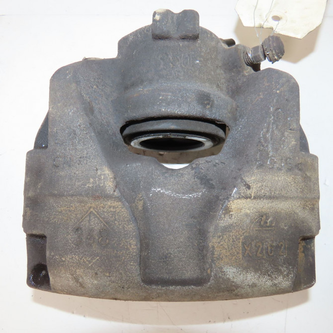 Etrier de frein avant gauche occasion  Nissan JUKE (F16_) Dig-t 117 (2019)   4101100Q2B  1