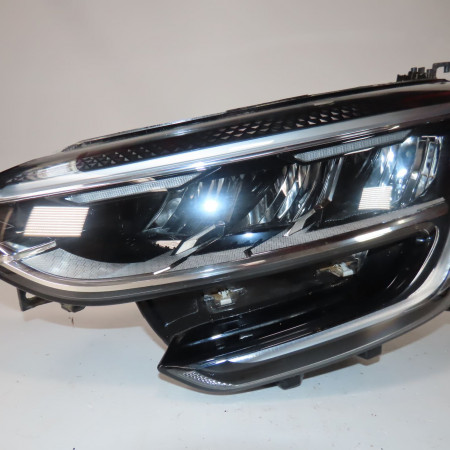 Phare gauche occasion  Renault MEGANE IV 3/5 portes (B9A/M/N_) 1.5 blue dci 115 (b9a6) (2018)   260608417R 