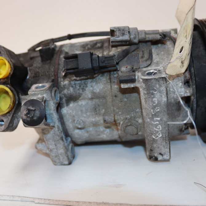 Compresseur air conditionne occasion  Renault CAPTUR I (J5_, H5_) 1.5 dci 90 (2013) 5 portes   926002352R  3