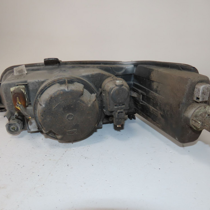 Phare droit occasion  Peugeot 306 3/5 portes (7A, 7C, N3, N5) 1.6 (1993-2000)   6205V7  2