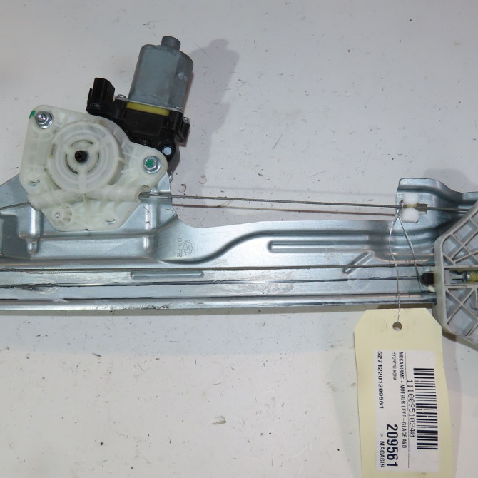 Mecanisme + moteur lève-glace avant droit occasion  Hyundai KONA (OS, OSE, OSI) 1.6 crdi e-vgt (2018)   82404J9000  1