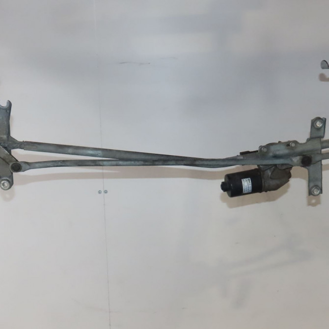 Moteur essuie-glace avant occasion  Mercedes-benz VITO / MIXTO Camionnette (W639) 109 cdi (639.601, 639.603, 639.605) (2003)   6398200140  2