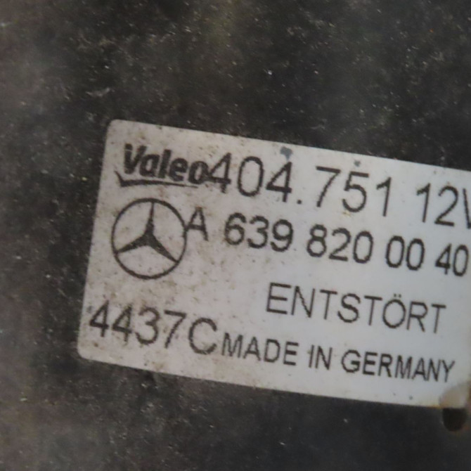 Moteur essuie-glace avant occasion  Mercedes-benz VITO / MIXTO Camionnette (W639) 109 cdi (639.601, 639.603, 639.605) (2003)   6398200140  3