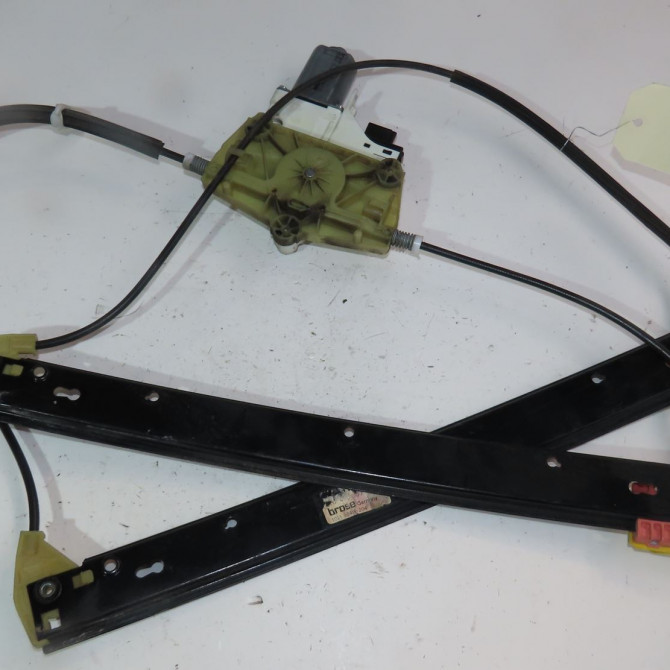 Mecanisme+moteur leve-glace avg occasion  Audi A6 C6 Avant (4F5) 2.0 tdi (2005-2008)   4F0837461D  3