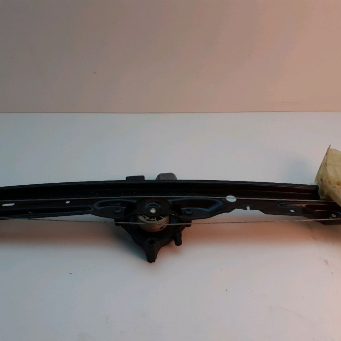 Mecanisme + moteur lève-glace avant droit occasion  Citroën JUMPY Camionnette (V_) 1.6 bluehdi 115 (2016)   9829889680  2